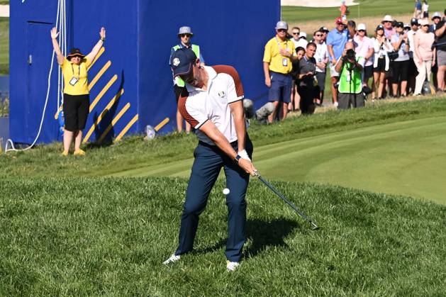 Ryder Cup 2023, Day Two, Morning Foursomes, Golf, Marco Simone Golf & Country Club, Rome, Italy - 30 Sep 2023  Copyright: xGreigxCowie Shutterstockx 14130258aq