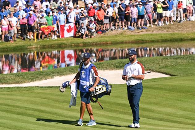 Ryder Cup 2023, Day Two, Morning Foursomes, Golf, Marco Simone Golf & Country Club, Rome, Italy - 30 Sep 2023  Copyright: xGreigxCowie Shutterstockx 14130258ck