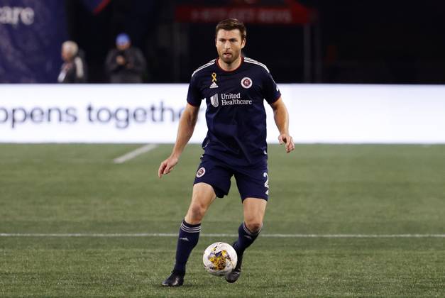 FOXBOROUGH, MA - SEPTEMBER 30: New England Revolution defender Dave Romney (2) during a match between the New England Revolution and Charlotte FC on September 30, 2023 at Gillette Stadium in Foxborough, Massachusetts. (Photo by Fred Kfoury III Icon Sportswire) SOCCER: SEP 30 MLS, Fussball Herren, USA - New England Revolution vs Charlotte FC EDITORIAL USE ONLY Icon482230930021