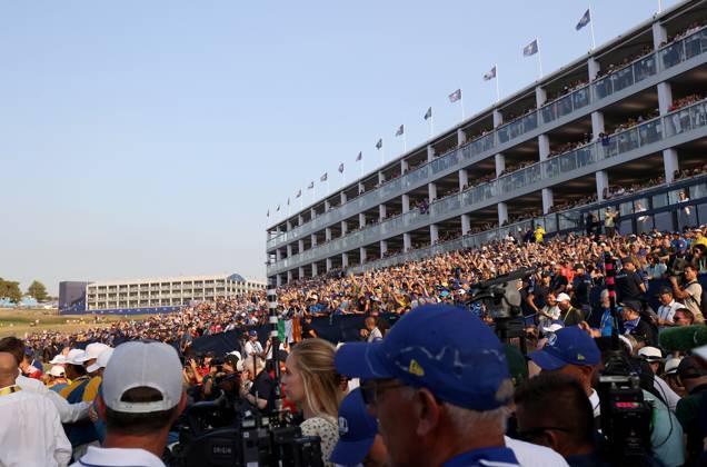 GOLF - Ryder Cup 2023 ROME,ITALY,01.OCT.23 - GOLF - Ryder Cup, Marco Simone Golf and Country Club. Image shows fans. GEPAxpictures xHansxOberlaender