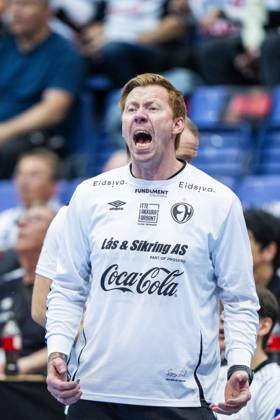 Eliteserien i Handball 2023 2024: Elverum - Kolstad Lillehammer 20231007. Elverums trener Borge Lund under eliteseriekampen i handball mellom Elverum og Kolstad i Hakons Hall. Foto: Fredrik Varfjell NTB Lillehammer Norge EDITORIAL USE ONLY. RESTRICTED USE FOR BETTING COMPANIES Ref:_SPO95g7sOTmtac.jpg  Copyright: xFredrikxVarfjellx xNTBx