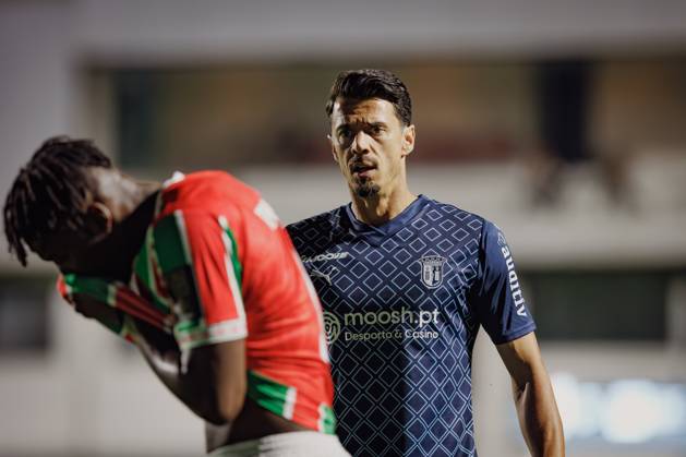 Jose Fonte during Liga Portugal 23 24 game between CF Estrela Amadora and SC Braga at Estadio Jose Gomes, Amadora, Lisbon, Portugal. (Maciej Rogowski) Lisbon Estadio Jose Gomes Portugal Copyright: xMaciejxRogowskix estrela-braga-28-09-2023-045