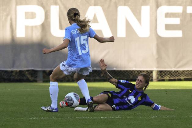 Italian football Serie A Women match - Lazio Women vs FC Internazionale Women Maja Gothberg of S.S. Lazio Women and Beatrice Merlo of F.C. Inter during Women s Italian Cup round of 16 between S.S. Lazio Women vs F.C. Inter, 12 October 2023, Stadium Mirko Fersini, Formello Italy. Rome Italy Copyright: xIPAxSport ABACAx BRIPASport20231013_079 IPAxSport ABACAx BRIPASport20231013_079