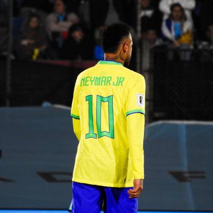 Eliminatorias Uruguai x Brasil MONTEVIDEU, C. - 17.10.2023: ELIMINATORIAS URUGUAI X BRASIL - Player Neymar Jr (Brazil), Uruguay vs Brazil game, for Qualifiers 2026, Montevideo, Uruguay. (Photo: Enzo vignoli Fotoarena) x2449046x Enzoxvignoli