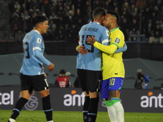 Eliminatorias Uruguai x Brasil MONTEVIDEU, C. - 17.10.2023: ELIMINATORIAS URUGUAI X BRASIL - Player Neymar Jr (Brazil), Uruguay vs Brazil game, for Qualifiers 2026, Montevideo, Uruguay. (Photo: Enzo vignoli Fotoarena) x2449066x Enzoxvignoli