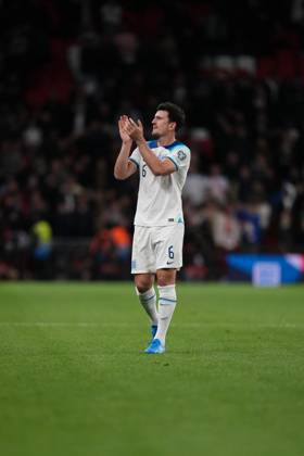Harry Maguire Manchester United, ManU of England applauds supporters after the international match, Länderspiel, Nationalmannschaft between England and Italy at Wembley Stadium, London, England on 17 October 2023. Copyright: xDavidxHornx PMI-5839-0143