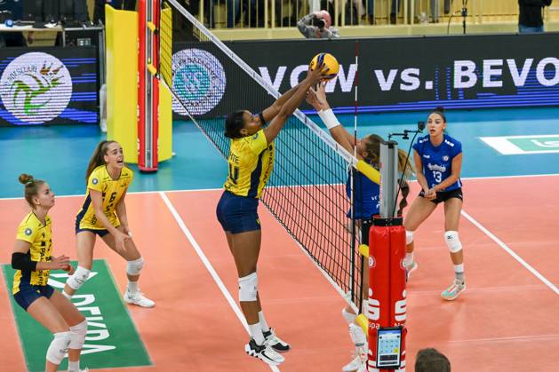Volleyball, Women, VBL, VC Wiesbaden - SSC Palmberg Schwerin