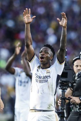 FC Barcelona, Barca Vs Real Madrid - La Liga 07 Vinicius Jr. of Real Madrid celebrates the victory during the La Liga el clasico match between FC Barcelona v Real Madrid at Estadi Olimpic Lluis Companys in Barcelona, Spain, on October 28th, 2023. Barcelona Catalonia Spain Copyright: xGongorax originalFilename:bonilla-notitle231028_nptgo