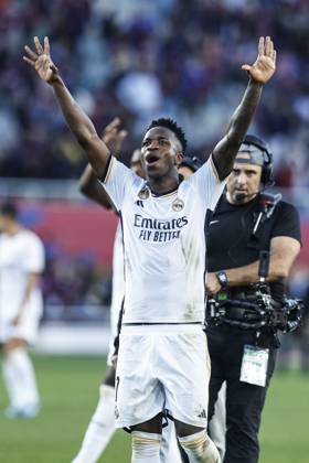 FC Barcelona, Barca Vs Real Madrid - La Liga 07 Vinicius Jr. of Real Madrid celebrates the victory during the La Liga el clasico match between FC Barcelona v Real Madrid at Estadi Olimpic Lluis Companys in Barcelona, Spain, on October 28th, 2023. Barcelona Catalonia Spain Copyright: xGongorax originalFilename:bonilla-notitle231028_npQG9
