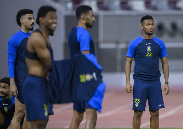 Al Duhail SC (QAT)v Al Nassr (KSA)- AFC Champions League In Doha Saudi Arabias Al Nasser player Ayman Yahya (R) with teammates during a training session at Khalifa International Stadium in Doha on 06 November 2023 on the eve of their AFC Champions League Group E match against Qatar s Al Duhail SC DOHA Qatar Copyright: xNoushadxThekkayilx originalFilename:varittyakkal-alduhail231106_npPPq