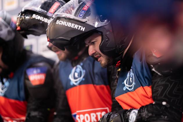 TV Total WOK WM von Pro7 2023 12 11 2023, Bob and luge track, Winterberg, TV Total WOK WM von Pro7 2023 In the picture Inscope21 YouTuber, Nicolas Lazaridis has pain nordphotoxGmbHxx xChristianxSchulze nph000300
