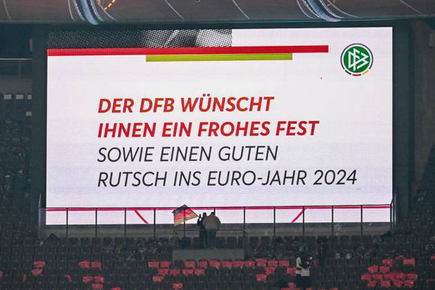 Football, men, 2023 2024 season, international match in Berlin, Germany Turkey, v l Scoreboard with the message The DFB wishes you a Merry Christmas and a Happy New Year in Euro 2024, 18 11 2023, Copyright: xMatthiasxKochx