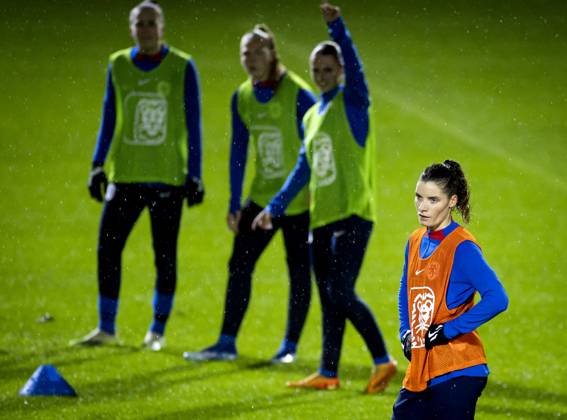 ZEIST - Dominique Janssen during a training of the Dutch women s team on the KNVB Campus. The football women are training for the Nations League matches against England and Belgium. ANP KOEN VAN WEEL xVIxANPxSportx xxANPxIVx 484888950 originalFilename: 484888950