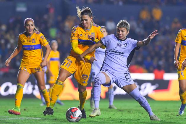 Fußball, Frauen, Club America - Tigres UANL RECORD DATE NOT STATED Liga MX Femenil Apertura 2023 Tigres UANL (3) 0-0 (0) America Final Vuelta (L-R), Nayeli Rangel of Tigres and Miah Zuazua of America during the game Tigres UANL vs America, corresponding to second leg match of great final the Torneo Apertura 2023 of the Liga BBVA MX Femenil, at Universitario Stadium, on November 27, 2023. MONTERREY NUEVO LEON MEXICO Copyright: xJONATHANxDUENASx 20231127215140_LMXF_A23_FV_UANL_AME_RANGEL418