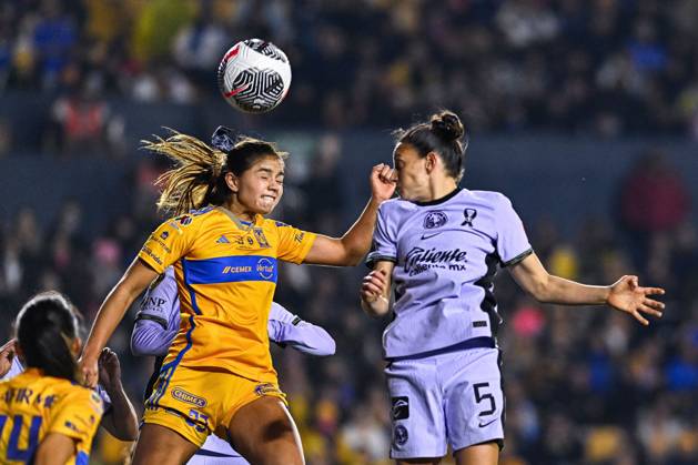 Fußball, Frauen, Club America - Tigres UANL RECORD DATE NOT STATED Liga MX Femenil Apertura 2023 Tigres UANL (3) 0-0 (0) America Final Vuelta (L-R), Jana Gutierrez of Tigres and Aurelie Kaci of America during the game Tigres UANL vs America, corresponding to second leg match of great final the Torneo Apertura 2023 of the Liga BBVA MX Femenil, at Universitario Stadium, on November 27, 2023. MONTERREY NUEVO LEON MEXICO  Copyright: xTomasxRegueirox 20231127220358_LMXF_A23_FV_UANL_AME_GUTIERREZ461