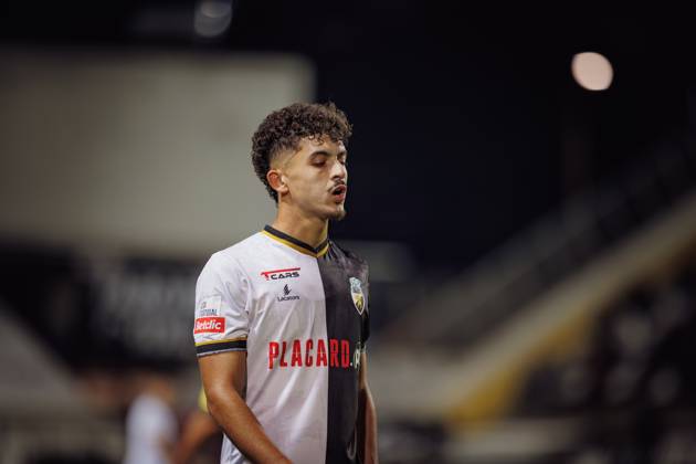 Bachir Belloumi during Liga Portugal 23 24 game between SC Farense and FC Arouca, Estadio de Sao Luis, Faro, Portugal. (Maciej Rogowski) Faro Estadio de Sao Luis Portugal Copyright: xMaciejxRogowskix farense-arouca-full-06-11-2023-097