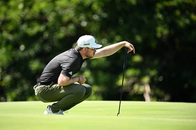 GOLF AUSTRALIAN OPEN, Connor Syme of Scotland lines up a putt on the 17th hole during Round 2 of the Australian Open 2023 at the Lakes Golf Club in Sydney, Friday, December 1, 2023. ( NO ARCHIVING, EDITORIAL USE ONLY, NO USE IN BOOKS WITHOUT CONSENT SYDNEY NEW SOUTH WALES AUSTRALIA  Copyright: xDANxHIMBRECHTSx 20231201001872155085