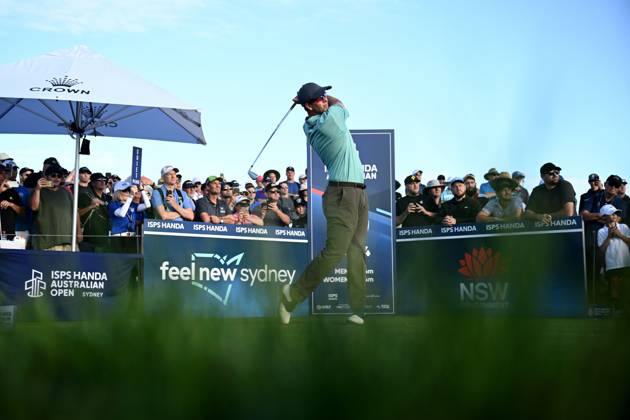 GOLF AUSTRALIAN OPEN, Adam Scott of Australia plays a shot from the 10th tee during Round 2 of the Australian Open 2023 at the Lakes Golf Club in Sydney, Friday, December 1, 2023. ( NO ARCHIVING, EDITORIAL USE ONLY, NO USE IN BOOKS WITHOUT CONSENT SYDNEY NEW SOUTH WALES AUSTRALIA  Copyright: xDANxHIMBRECHTSx 20231201001872158601