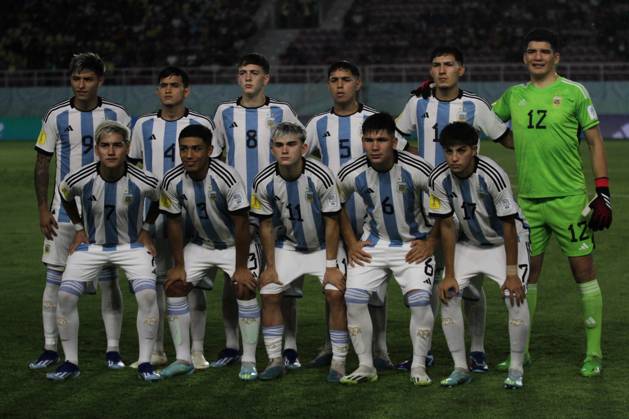 December 1, 2023, Surakarta, Central Java, Indonesia: Argentina national team, Nationalteam line up before FIFA U-17 World Cup 3rd Place match between Argentina and Mali at Manahan Stadium. Surakarta Indonesia - ZUMAb228 0369860503st Copyright: xAnggaxBudhiyantox