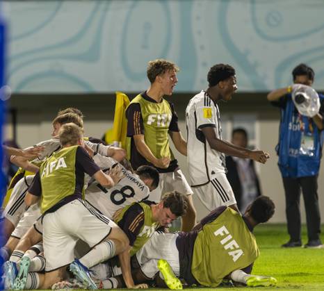 02 12 2023, Football U 17 World Cup 2023, Final Germany France, at Manahan Stadium Surakarta Goal celebration to 2 0