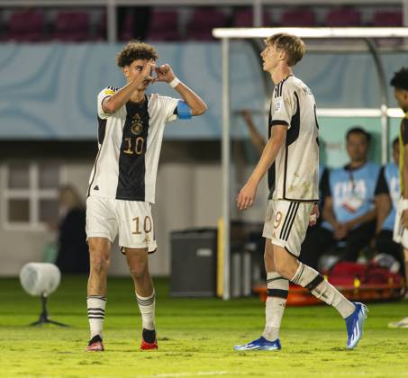 02 12 2023, Football U 17 World Cup 2023, Final Germany France, at Manahan Stadium Surakarta Goal celebration Noah Darvich li, Germany 2 0