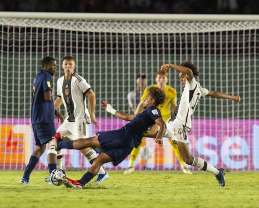 02 12 2023, Football U 17 World Cup 2023, Final Germany France, at Manahan Stadium Surakarta re David Odogu Germany