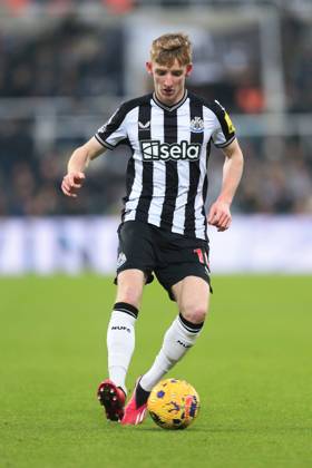 Newcastle United gegen Manchester United 2. Dezember 2023, Newcastle Premier League Fußball Newcastle United gegen Manchester United Anthony Gordon von Newcastle United Foto von Daniel Chesterton Newcastle UK Copyright: xDanielxChestertonxOffside