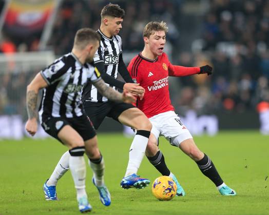 Newcastle United gegen Manchester United 2. Dezember 2023, Newcastle Premier League Fußball Newcastle United gegen Manchester United Rasmus Hojlund von Manchester United Foto von Daniel Chesterton Newcastle UK Copyright: xDanielxChestertonxOffside