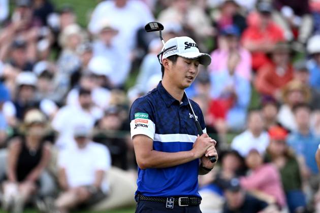 GOLF AUSTRALIAN OPEN, Rikuya Hoshino of Japan reacts after missing a putt on the18th hole during Round 4 of the Australian Open 2023 at the Australian Golf Club in Sydney, Sunday, December 3, 2023. ( NO ARCHIVING, EDITORIAL USE ONLY, NO USE IN BOOKS WITHOUT CONSENT SYDNEY NEW SOUTH WALES AUSTRALIA  Copyright: xDANxHIMBRECHTSx 20231203001873001841