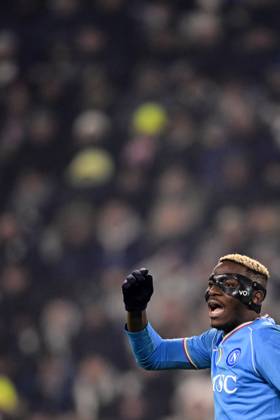 Foto Fabio Ferrari LaPresse 8 Dicembre 2023 - Torino, Italia - calcio - Juventus vs Napoli - Campionato italiano di calcio Serie A TIM 2023 2024 - Juventus Stadium. Nella foto:Victor Osimhen (SSC Napoli); December 8, 2023 Turin, Italy - sport, calcio -Juventus vs Napoli - Italian Serie A Football Championship 2023 2024 - Juventus Stadium. In the pic:Victor Osimhen (SSC Napoli); Copyright: xFabioxFerrari LaPressex