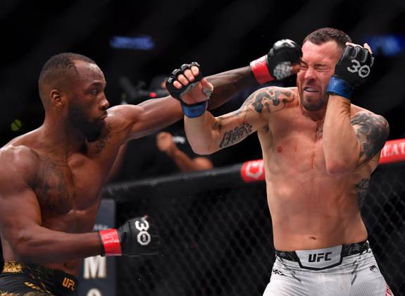 December 16, 2023, Las Vegas, Nevada, USA: LEON EDWARDS (21-3-0) of Erdington, birmingham, England (L) defeats COLBY COVINGTON (17-3-0) of Miami, Florida USA (R) by a unanimous decision (49-46, 49-46, 49-46) during UFC 296 at T-Mobile Arena, Las Vegas Las Vegas USA - ZUMAo117 20231216_zsp_o117_056 Copyright: xMikaelxOnax