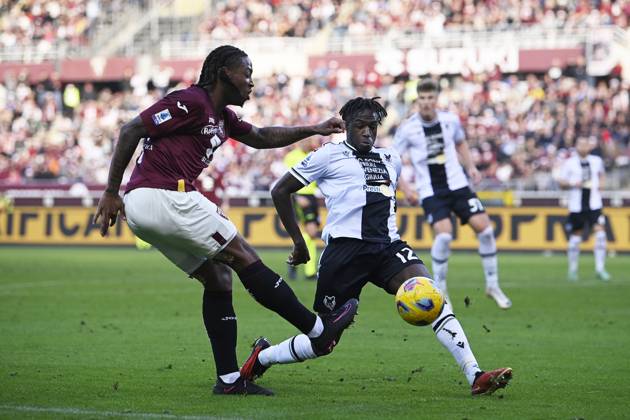 Foto Fabio Ferrari LaPresse 23 Dicembre 2023 - Torino, Italia - calcio -ESCLUSIVA TORINO FC- Torino Fc vs Udinese - Campionato italiano di calcio Serie A TIM 2023 2024 - Stadio Olimpico Grande Torino.Nella foto: Brandon Soppy (Torino FC); Hassane Kamara (Udinese Calcio); December 23, 2023 Turin, Italy - sport, calcio -EXCLUSIVE TORINO FC- Torino Fc vs Udinese - Italian Serie A Football Championship 2023 2024 -Olimpico Grande Torino Stadium.In the pic:Brandon Soppy (Torino FC); Hassane Kamara (Udinese Calcio); Copyright: xFabioxFerrari LaPressex
