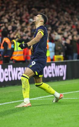 Nottingham Forest v Bournemouth Premier League Dominic Solanke of Bournemouth celebrates scoring the second goal for his team during the Premier League match at the City Ground, Nottingham Copyright: xAndyxSumnerx FIL-19410-0070 UK Newspapers OUT