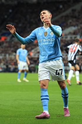 Fußball Premier League Newcastle United gegen Manchester City 13. Januar 2024 Premier League Newcastle United gegen Manchester City Phil Foden von Manchester City reagiert nach einer vergebenen Chance Foto Simon Stacpoole Abseits Newcastle upon Tyne UK  Copyright: xSimonxStacpoolexOffside
