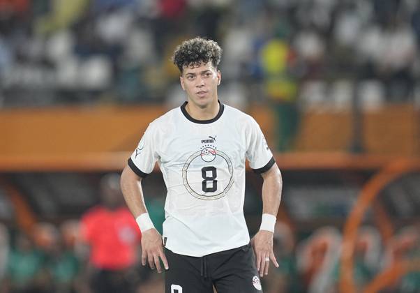 January 22 2024: Emam Ashour Metwaly Abdelghany (Egypt) looks on during a African Cup of Nations Group B game, Egypt vs Cape Verde, at Stade Felix Houphouet-Boigny, Abidjan, Ivory Coast. CSM Abidjan Ivory Coast - ZUMAc04_ 20240122_zma_c04_204 Copyright: xKimxPricex