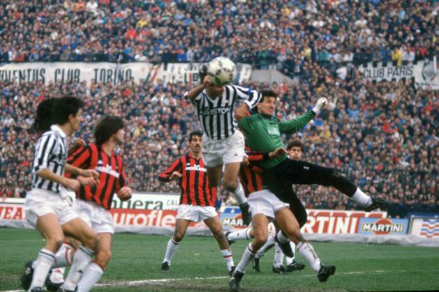 RECORD DATE NOT STATED GIOVANNI GALLI, PIETRO PAOLO VIRDIS, Milan, Serie A, 2023-24, Juventus vs Milan 0-1, 10-01-1988, Contrasto, Action SERIE A 1987-88 JUVENTUS-MILAN 0-1