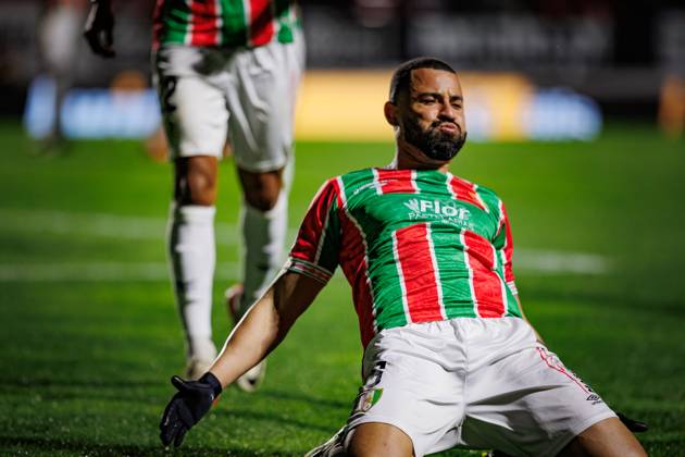 Aloisio celebrates after scoring goal during Liga Portugal 23 24 game between CF Estrela Amadora and Portimonense SC at Estadio Jose Gomes, Amadora, Lisbon, Portugal. (Maciej Rogowski) Lisbon Estadio Jose Gomes Portugal Copyright: xMaciejxRogowskix estport-18