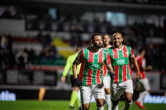 Aloisio celebrates after scoring goal during Liga Portugal 23 24 game between CF Estrela Amadora and Portimonense SC at Estadio Jose Gomes, Amadora, Lisbon, Portugal. (Maciej Rogowski) Lisbon Estadio Jose Gomes Portugal Copyright: xMaciejxRogowskix estport-16