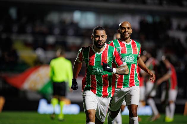 Aloisio celebrates after scoring goal during Liga Portugal 23 24 game between CF Estrela Amadora and Portimonense SC at Estadio Jose Gomes, Amadora, Lisbon, Portugal. (Maciej Rogowski) Lisbon Estadio Jose Gomes Portugal Copyright: xMaciejxRogowskix estport-17