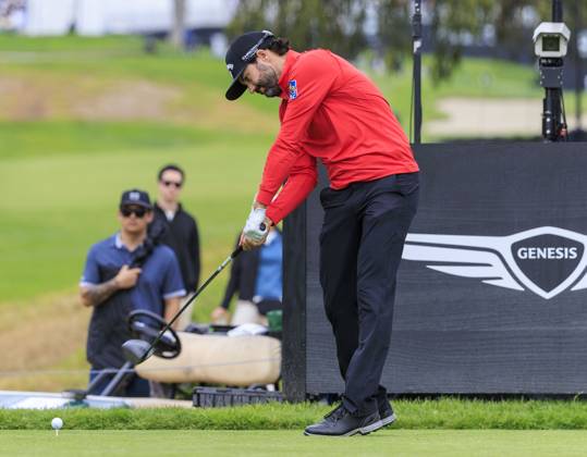 February 18, 2024, Pacific Palisades, California, USA: Adam Hadwin swings at the 15th tee during the Final Round of the 2024 Genesis Invitational Golf Tournament on Sunday February 18, 2024 at the Riviera Country Club in Pacific Palisades, California. ARIANA RUIZ PI Pacific Palisades U.S - ZUMAp124 20240218_zaa_p124_044 Copyright: xArianaxRuizx