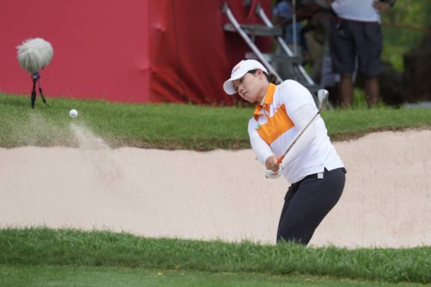Honda LPGA, Golf Damen Thailand 2024 Ariya Jutanugarn from Thailand is playing her bunker shot during the first round of the Honda LPGA Thailand 2024 at Siam Country Club Old Course in Chonburi, Thailand, on February 22, 2024. Chonburi Thailand  Copyright: xVachiraxVachirax originalFilename:kalong-notitle240222_np37b.jpg