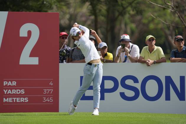 Honda LPGA, Golf Damen Thailand 2024 Jin Young Ko of South Korea is playing her tee shot during the first round of the Honda LPGA Thailand 2024 at Siam Country Club Old Course in Chonburi, Thailand, on February 22, 2024. Chonburi Thailand  Copyright: xVachiraxVachirax originalFilename:kalong-notitle240222_npt2K.jpg