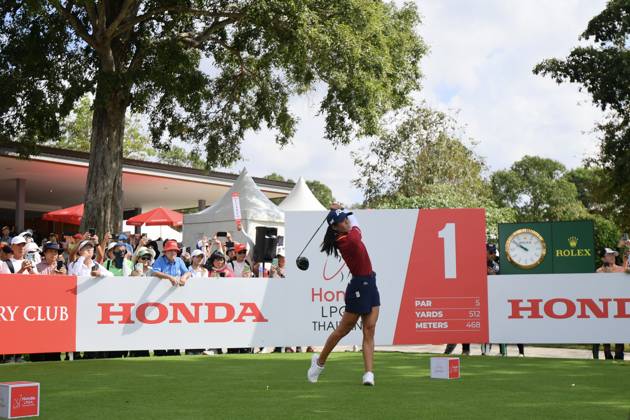 Honda LPGA, Golf Damen Thailand 2024 Celine Boutier of France is playing her tee shot during the first round of the Honda LPGA Thailand 2024 at Siam Country Club Old Course in Chonburi, Thailand, on February 22, 2024. Chonburi Thailand  Copyright: xVachiraxVachirax originalFilename:kalong-notitle240222_npF5b.jpg