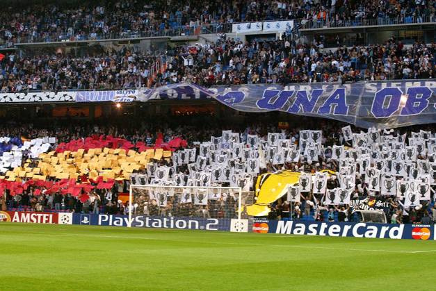 Onderwerp Subject: Real Madrid (3-1) Champions League Reklame: Club Team Country: Real Madrid Seizoen Season: 2002 2003 FOTO PHOTO: Real Madrid s stadium SANTIAGO BERNABEU supporters MADRID ESP Content not available for redistribution in The Netherlands directly or indirectly through any third parties. Copyright: xBSRxAgencyx 03190408E8DA3572