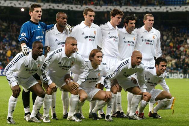 Onderwerp Subject: Real Madrid Champions League Reklame: Club Team Country: Real Madrid Seizoen Season: 2002 2003 FOTO PHOTO: Real Madrid s teamphoto f.l.t.r. (UP) : goalkeeper Iker CASILLAS , Flavio CONCEICAO , Ivan HELGUERA , Francisco PAVON , Luis FIGO , Zinedine ZIDANE f.l.t.r. (UNDER) : Claude MAKELELE , RONALDO , Michel SALGADO , Roberto CARLOS and RAUL MADRID ESP Content not available for redistribution in The Netherlands directly or indirectly through any third parties. Copyright: xBSRxAgencyx 03190219E8DA2249