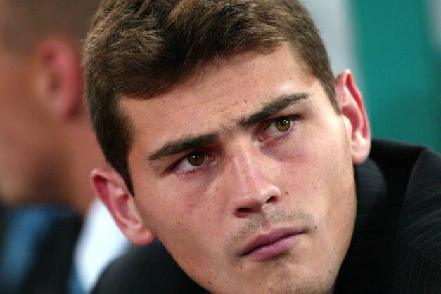 Onderwerp Subject: Real Madrid Champions League Club Team Country: Real Madrid Seizoen Season: 2002 2003 FOTO PHOTO: Real Madrid s goalkeeper Iker CASILLAS ROME ITA Content not available for redistribution in The Netherlands directly or indirectly through any third parties. Copyright: xBSRxAgencyx 02190917362C6143