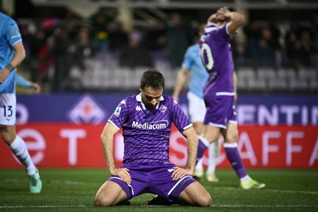 Foto Massimo Paolone LaPresse 26 Febbraio 2024 - Firenze, Italia - calcio - Fiorentina vs Lazio - Campionato italiano di calcio Serie A TIM 2023 2024 - Stadio Artemio Franchi. Nella foto: Giacomo Bonaventura (ACF Fiorentina) si dispera February 26, 2024 Florence, Italy - sport, calcio - Fiorentina vs Lazio - Italian Serie A Football Championship 2023 2024 - Artemio Franchi Stadium. In the pic: Giacomo Bonaventura (ACF Fiorentina) is desperates Copyright: xMassimoxPaolone LaPressex