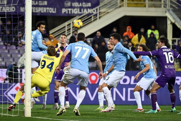 Foto Massimo Paolone LaPresse 26 Febbraio 2024 - Firenze, Italia - calcio - Fiorentina vs Lazio - Campionato italiano di calcio Serie A TIM 2023 2024 - Stadio Artemio Franchi. Nella foto: Ivan Provedel (SS Lazio) in azione February 26, 2024 Florence, Italy - sport, calcio - Fiorentina vs Lazio - Italian Serie A Football Championship 2023 2024 - Artemio Franchi Stadium. In the pic: Ivan Provedel (SS Lazio) in action Copyright: xMassimoxPaolone LaPressex