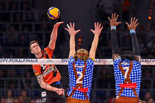Volleyball, DVV Cup, Final, WWK Volleys Herrsching - Berlin Recycling Volleys