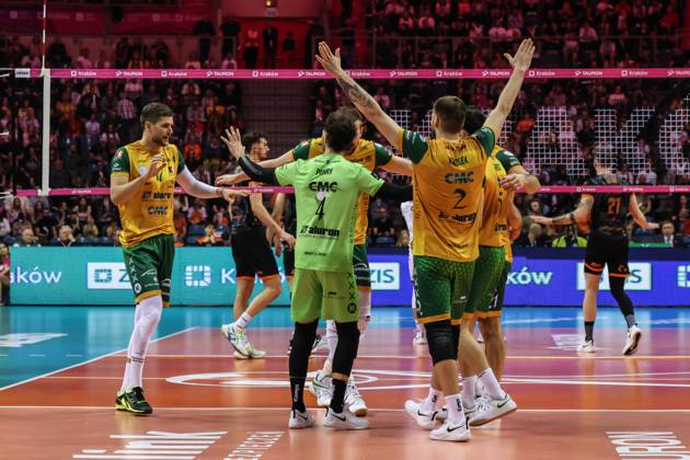 Tauron Polish Mens Volleyball Cup 2024 - final - Jastrzebski Wegiel vs Aluron CMC Warta Zawiercie 03.03.2024 Krakow (Cracow) Poland, Voleyball (siatkowka), Tauron Polish Mens Volleyball Cup - final (TAURON Puchar Polski Mezczyzn 2024), Sezon (Season) 2024, Jastrzebski Wegiel - Aluron CMC Warta Zawiercie op: Aluron CMC Warta Zawiercie - win celebraion celebracja zwyciestwa) Copyright: xKonradxSwieradx 128A7562